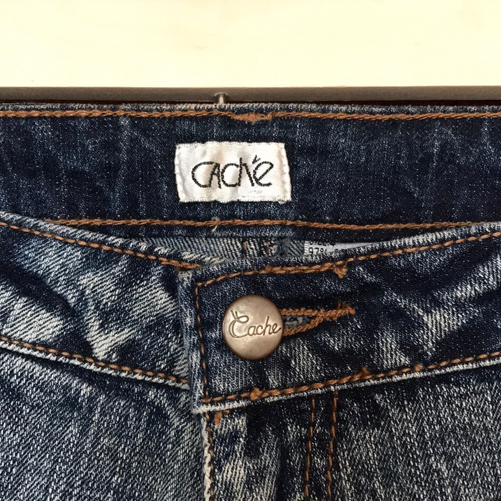 Cache Jeans - Picture 4 of 5